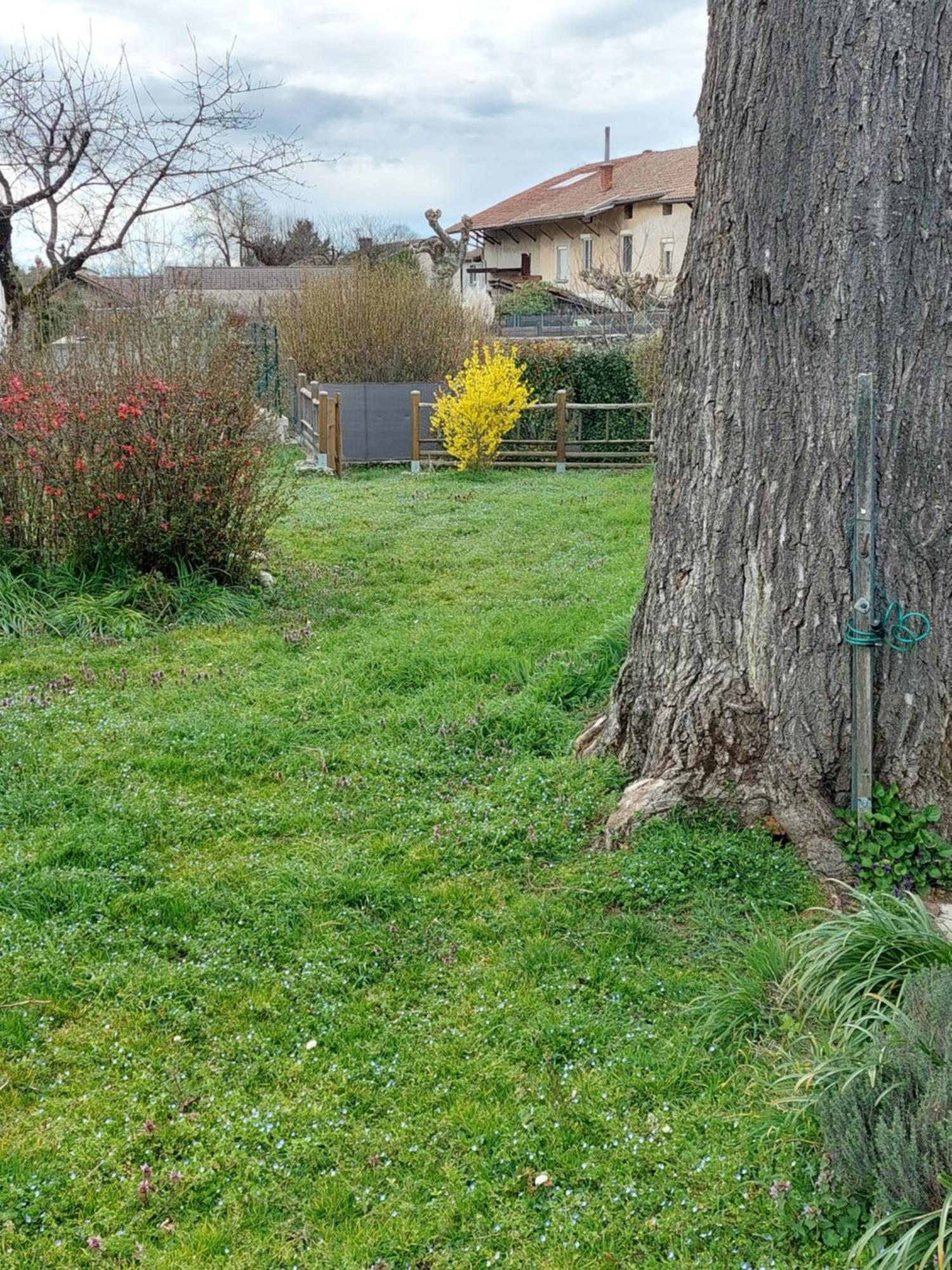 Villa Les Copains D'Abord Beaucroissant Exterior foto
